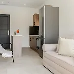Lagoon Luxury Suites